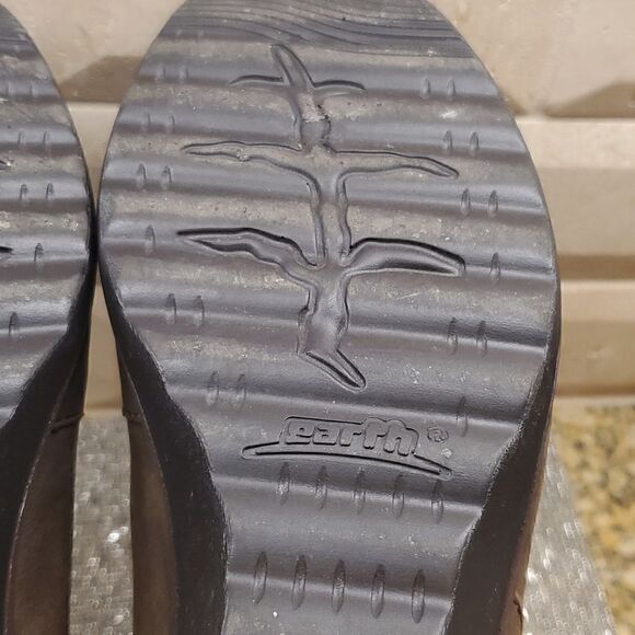 EARTH Nubuck Booties - Size 12 - Picture 8 of 9